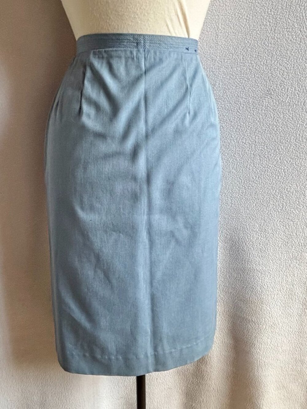 1960s Light Blue Slim Summer Skirt 26 Waist